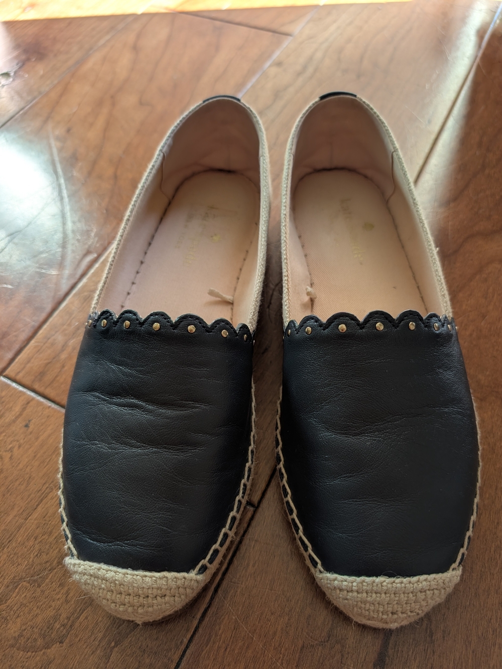 Kate Spade New York Gardenia Leather Scalloped Espadrille Flats - Size 7B